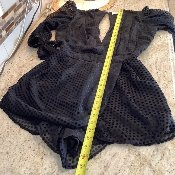 Eggie Black Romper Swiss Dot Size Small - Picture 8 of 10